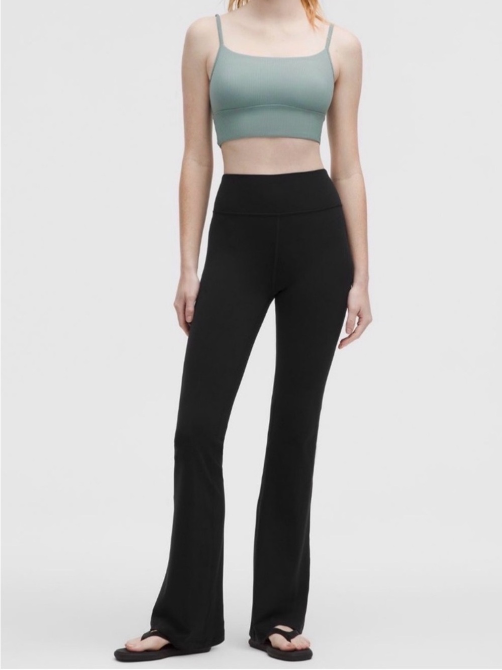 Lululemon Groove Flared Pant. NWT. Size 4. Excellent new condition!